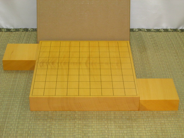 一如（吉田寅義）作本榧柾目一枚物二寸卓上将棋盤 榧駒台付（S143 